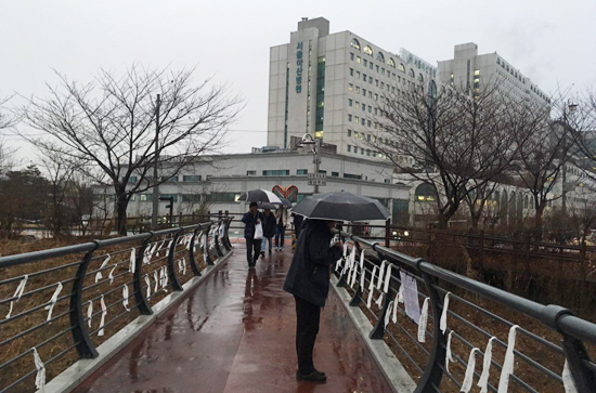 최근 서울아산병원 신입 간호사가 스스로 목숨을 끊은 가운데 동기라고 밝힌 A씨가 근로환경에 문제점이 있음을 지적했다. (제보자 제공)