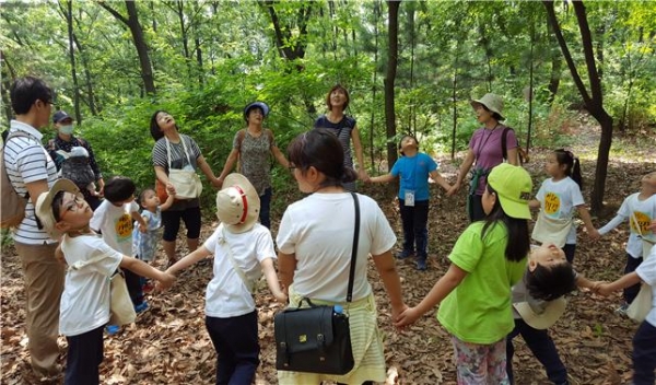 유아숲 체험 모습(서울시 제공)