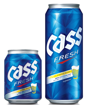 Cass Fresh 250ml캔(왼쪽)과 500m캔(오른쪽) (사진= 오비맥주)