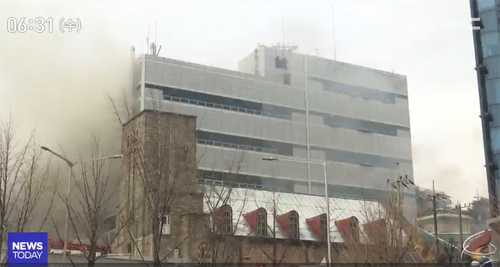 지난24일 화재가 발생한 KT아현지사, (MBC 뉴스 캡쳐)
