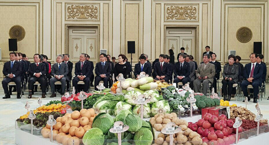이개호 농림측산식품부 장관이 청와대에서 사진을 찍어 문정진 회장에게 전송한 사진 (인터넷언론인연대 제공)