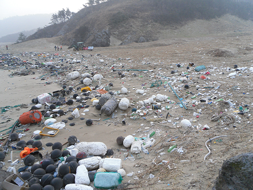 해양쓰레기 (사진= 신안군 제공)